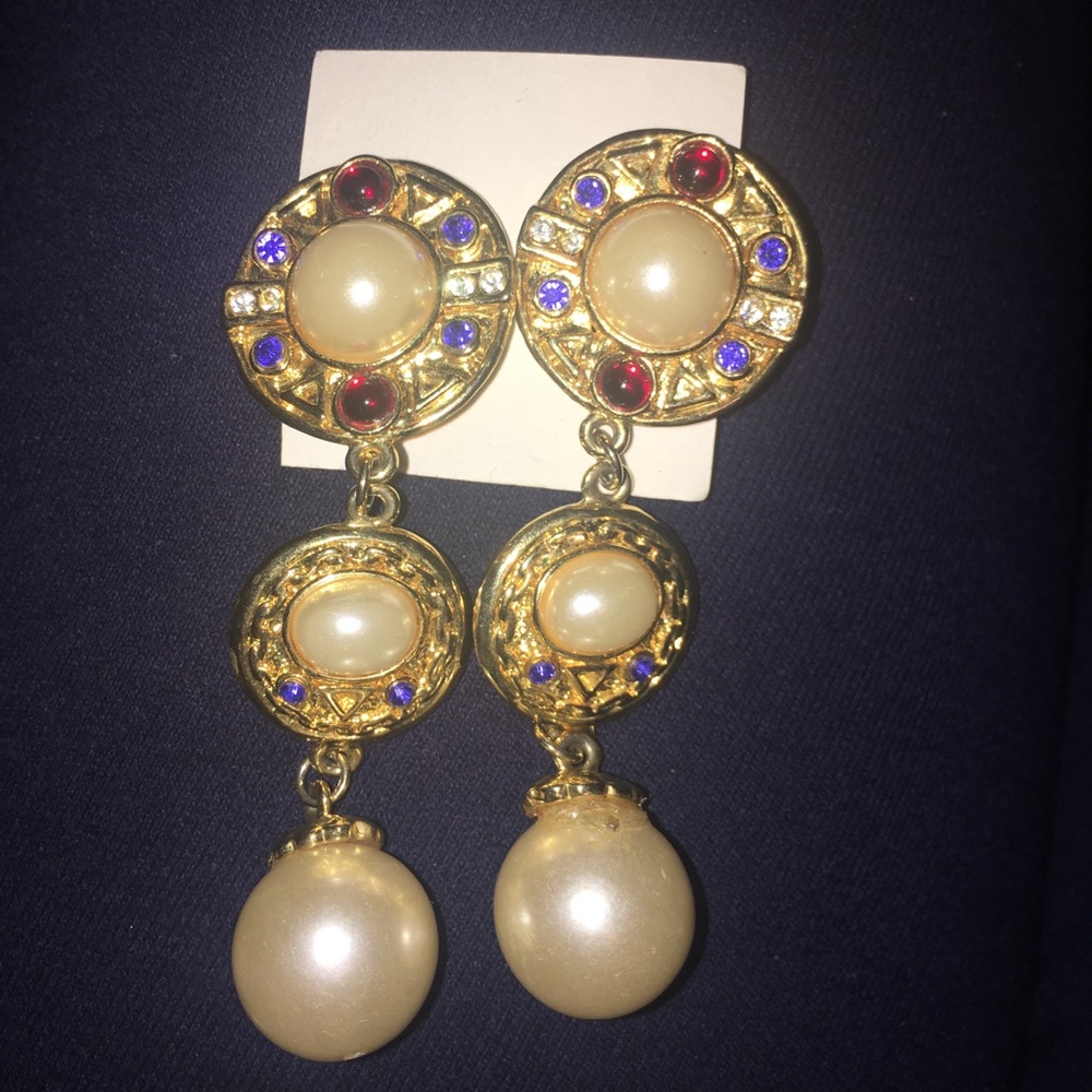 Women's Vintage Clip On Earrings